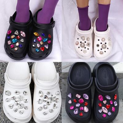 China Wholesale Designer Diy Buckle Crystal Pearl Diamond Croc Shoe Fashion Trend Charms Luxury Accessories For Jewelry Making for sale