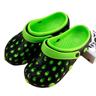 China Fashion Trend Style Cave New Men's Shoes Summer Garden Couple Thick Bottom Non-slip Casual Men's Breathable Clogs Beach Sandals Slippers for sale