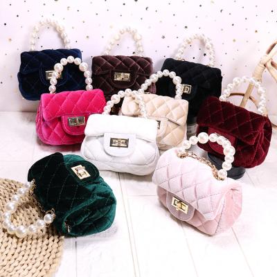 China 2021 Famous Brands Designer New Gold Lady Fashion Velvet Fashion Handbag Mini Messenger Bag Fashion Pearl Handbags for sale