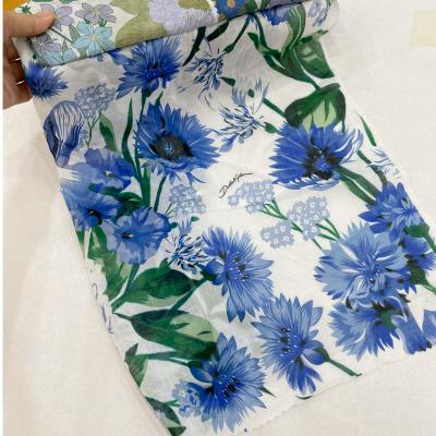 China 2022 Sustainable Soft Springs / Shirt New Cotton Summer Floral Fabric Pattern Breathable Fabric Breathable Fabric For Women Summer Skirt for sale