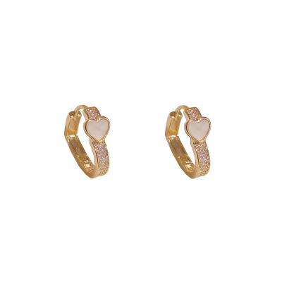 China 2023 YiHe FASHIONABLE Love Zircon Real Gold Color Simple And Delicate Niche All Match Earrings Wholesale for sale