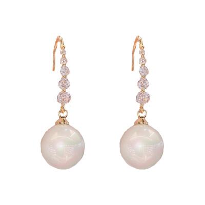 China 2023 FASHIONABLE YiHe personality atmospheric fashion Diamond-encrusted pearl temperament simple all-in-one earrings for sale