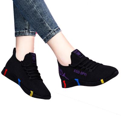 China CUSHIONING 2021 new fashion women's shoes sports comfortable and durable travel shoes lightweight soft unique running shoes for sale