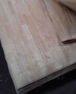 China Traditional cheap price and good quality natural rubber wood veneer for sale