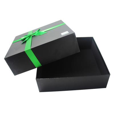 China Recyclable in Laguna, Premium Wine Gift Box, Wedding Dress Storage Box Printing Wholesale Black 128gsm C2S Art Paper + 2mm Gray Board Accept for sale