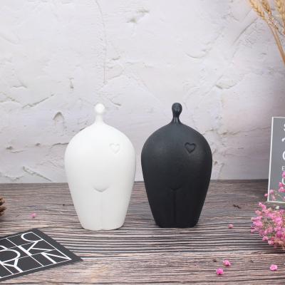 China Traditional Nordic Ceramic Ornaments Ceramic Ornaments Living Room Sculpture Porcelain Figure Ceramic Statue For Home Decorations for sale