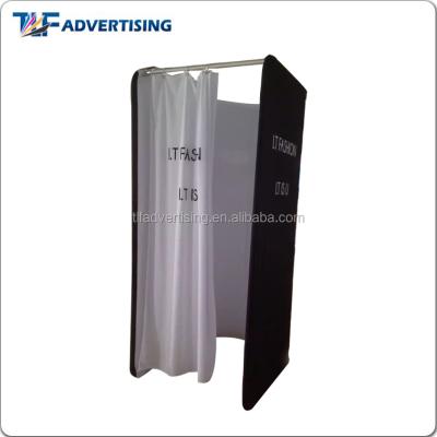 China Portable Custom Flame Resistance Trade Show Displays With Change Room for sale