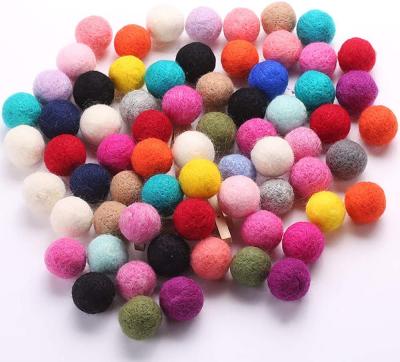 China Wholesale wool felt ball Amazon Christmas decoration creative handcrafts project 2cm colorful diy wool beads felt balls for sale