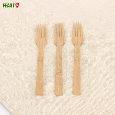 China Modern safe and trustworthy disposable portable bamboo tableware set tableware for table fruit cake for sale