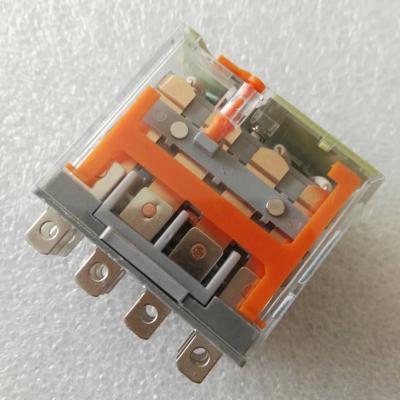 中国 12A 14 Pin 4 Epoxy Contact With Push Button And LED Indicator General Purpose Changeover Relay 販売のため