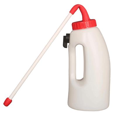 China Food Grade And 4L Calf Feeding Bottle No-toxic With Plastic Tube For Dairy Farm for sale