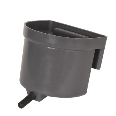 China Dairy Farm Calf Feeding Equipment , 4liter Plastic Calf Feeding Bucket With Rubber Teat for sale