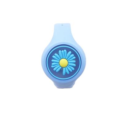 China 2021 Kids Cartoon Shape Environmental Friendly Colorful Anti Mosquito Killer Repellent Band With Plant Essential Oil Light Wristband for sale