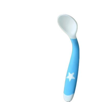 China Wholesale BPA Free Silicone Squeeze Rice Cereal Feeding Bottle Spoon Feeder Baby Silicone Pink Silicon Latex White for sale