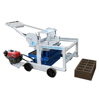 Cina Manual block making machine QTM4-40 hollow maker with good quality concrete cement in vendita