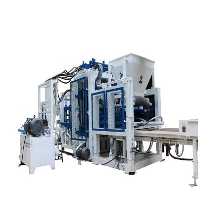 Κίνα Concrete Cement Hollow Brick Making Machine QT10-15 Vibrate Electric Model προς πώληση