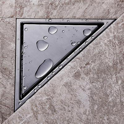 China Modern Black Triangular Floor Cover Shower Bathroom Drain Stainless Steel With Stopper for sale