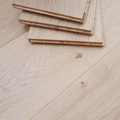 China Top layer of 6 mm European oak brushed and carpet lacquered 20/6 mm oak wood flooring for sale