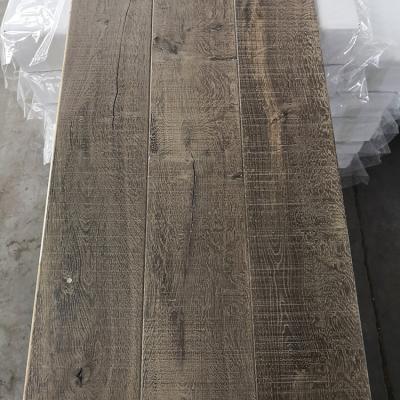 China Modern Hot Selling 300 Mm Wide White Oak Smoked Engineered Distressed Wood Parquet for sale