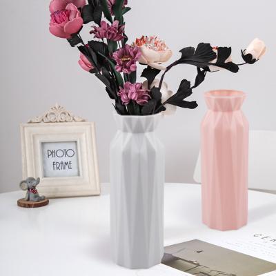 China Interior Ministry of Nordic Style Geometric artisan wedding decor flower vases, creative dry flower vase, style delicately cut Art Vase for sale