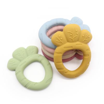 Китай Toy Wholesale Silicone Infant Soft Teething Toys Custom Chew Ring Rainbow Silicone Baby Teether Bracelet продается