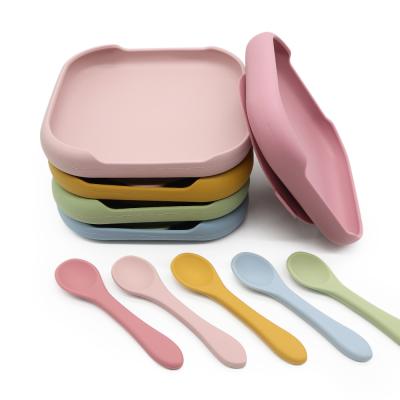 中国 Customized Children's Baby Dish Bowl With Silicone Spoon Dishwasher Suction Silicone Toddler Safe Set Wooden Dish Dish 販売のため