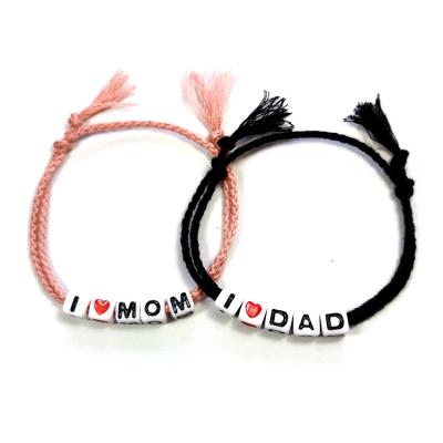 China Small Cute Bracelet Gift Mom Dad Hand Letter Rope Bracelet Father's Day Mother's Day Gift for sale