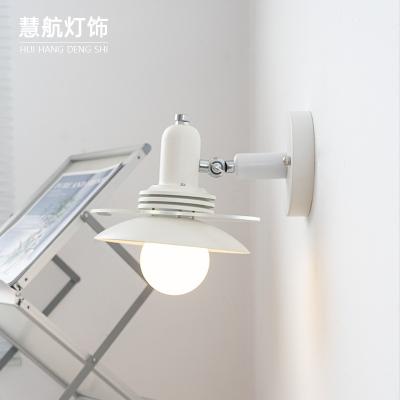 China HUIHANG Iron 12w Modern White Modern Decorative Boby Acrylic Wall Light Living Room Indoor Led Wall Lamp for sale