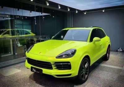 Cina I multilayers mobili dell'involucro del vinile di colore giallo fluorescente hanno calandrato in vendita