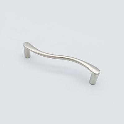 China Classic Solid Handle Stainless Steel Door Handles Modern Aluminum Sideboard Door Handles for sale