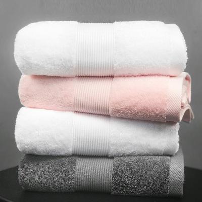 China Viable Polyester Microfiber Hotel Face Towel White Wholesale Square Adults Fine Designs 400gsm Knitted Facial Towel Customer for sale