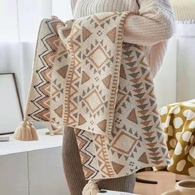 China New Year Nondisposable Promotion Cheap Bohemian Cashmere Knitted Wool Blanket Sofa Lunch Break Office Cover for sale