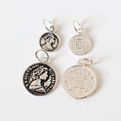 China CLASSIC Wholesale Jewelry Making Accessory Queen And Penny Shape 925 Sterling Silver Pendant for sale