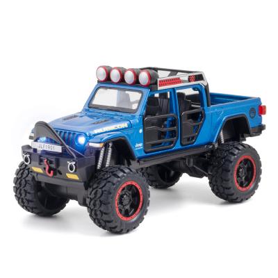 China 1:32 Simulation Big Wheel Jeep Off-Road Car Die-Casting Alloy Die-Cast Models Ornament Children's Toy (Boxed) Toy Gift for sale