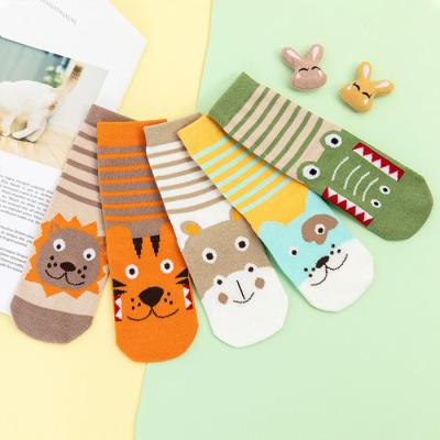 China Cartoon Design Breathable Cute Kids Socks Animal Print Kids Socks Mid-tube Toddler Socks for sale