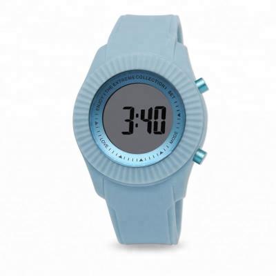 China Multicolor Auto Date 2021 Silicone LCD Watch For Kid Children for sale