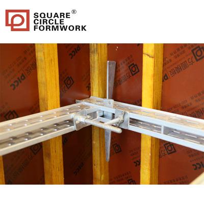 China Much Recycles Q345B Weather Shear Steel Wall Clamp Formwork for sale