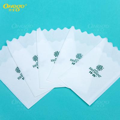 China 1/6 Japanese Paper Napkins Low Fold White Printing Tall Restaurant Dispenser for sale