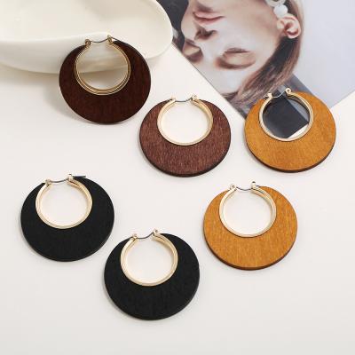 China 2022 Fashionable Brown Wood Geometric Wholesale Drop Earrings High Quality Vintage Charm Earrings For Woman Gifts Party Wedding for sale