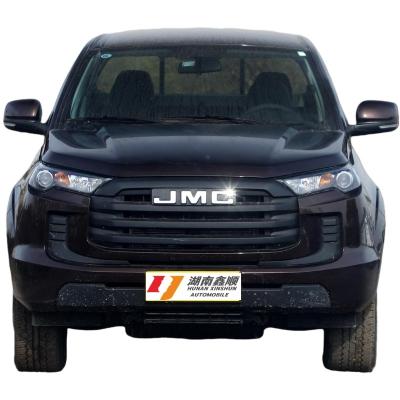 China Spot Product 2.5T Double Cabin Diesel Pickup 140hp Truck 1820x1475x500 for sale