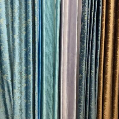 China Blackout High Grades Curtain Upholstery Jacquard Fabric Custom For Home Textile à venda