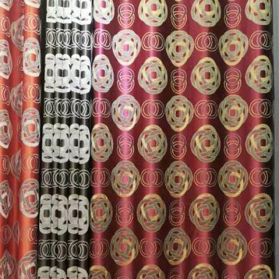 China Blackout Classic Forever Designs 100% Polyester Jacquard Curtain Fabric For Living Room à venda