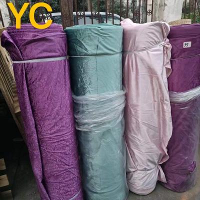 Chine Good Quality New Desgin Breathable Polyester Embossed Velvet Fabric Fabrics Curtain Velvet à vendre