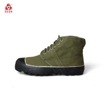 China 3539 Brand Army Green Farm Anti-Slip Rubber Shoes Grade Protective Training Work Safety Shoes For Man for sale