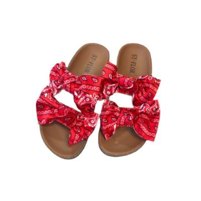 China Waterproof 2022 Fashion Sandals Women Designer Shoes Slides Famous Brand Platform Slippers Wholesale Flat Slides For Women for sale