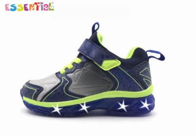 China Durable Light Up Running Shoes / Children'S Light Up Trainers Soft Mesh Fabric Upper for sale