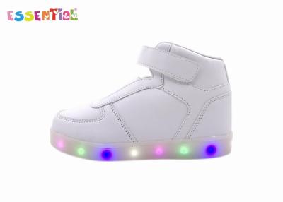 Cina 22 - 45 scarpe inferiori accese dimensione, LED bianco accendono le scarpe per le ragazze in vendita