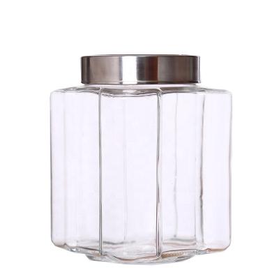 China Sustainable Borosilicate Glass Storage Jar With Bamboo Lid For Tube Shaped Storage Glass Jar For Spice Glass Jar With Wooden Lid for sale