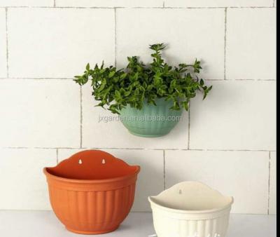 China Eco-friendly plastic home decorative flower pot half wall flower pot wall pot for sale