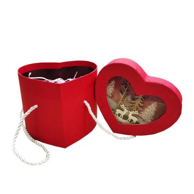 China Handmade Heart Shape Window Paper Hardboard Gift Set Packaging Hat Box With Handle for sale